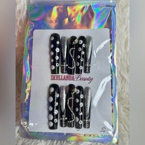 XXL Square Press On Nails Skullanda Gel Polish Black White Silver Gems Small